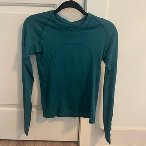 Lululemon long sleeve swiftly